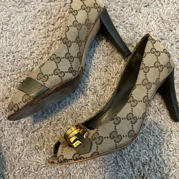 Gucci heels - Picture 10 of 10